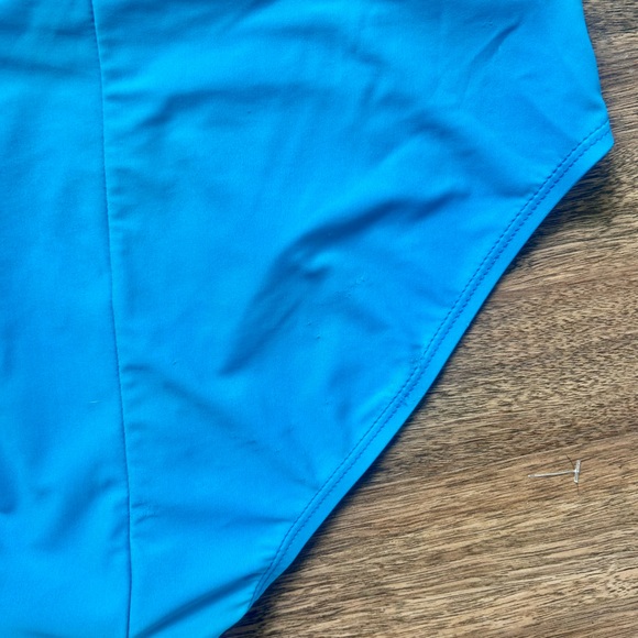 Ellen Tracy Blue One Piece Swimsuit High Neck Keyhole Front Size M | Gently Used - Picture 9 of 10
